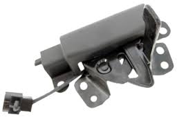 Broasca la capota motor Hyundai ix35
