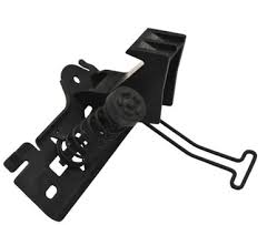 Broasca pe capota motor cu carlig Renault Master III